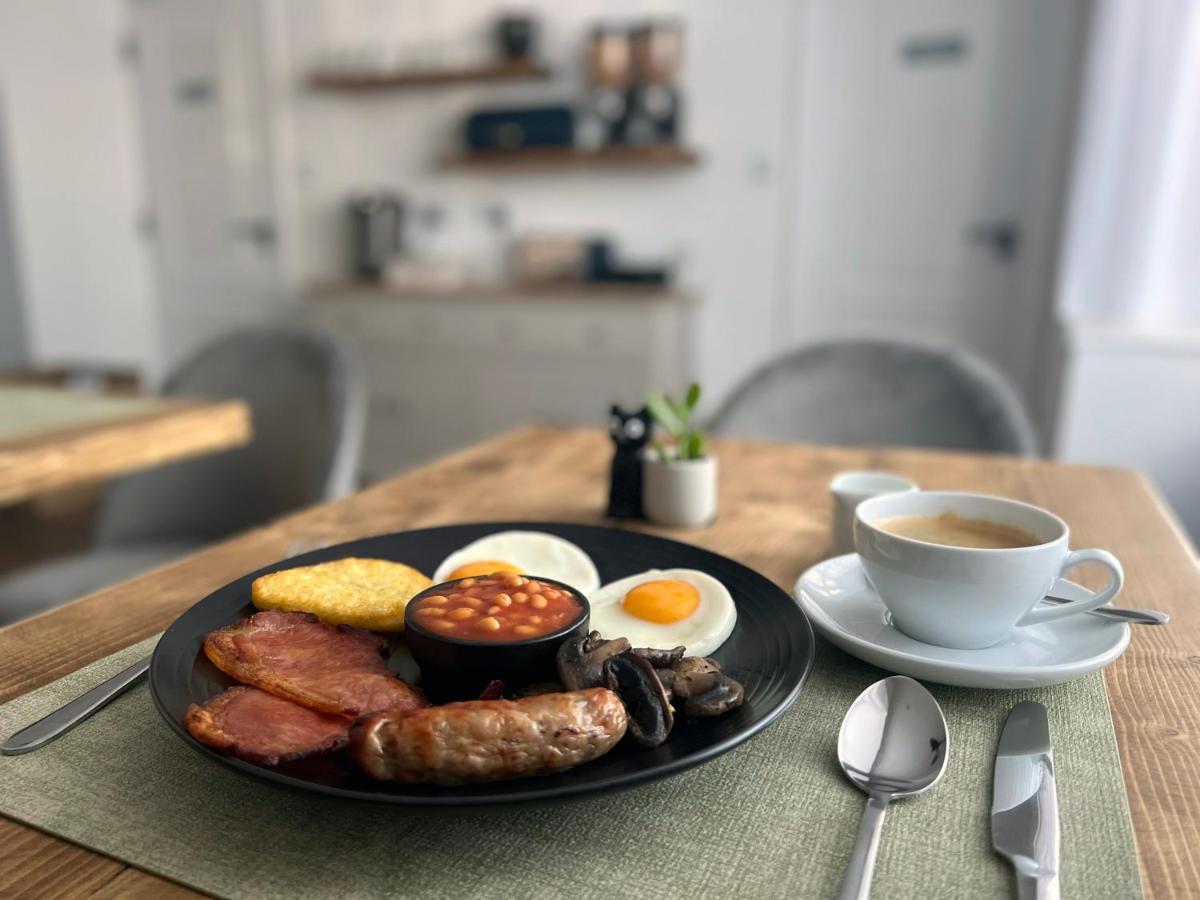 United Home B&B Salford  Ngoại thất bức ảnh