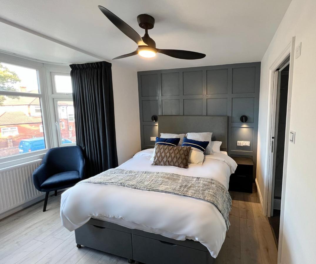 United Home B&B Salford  Ngoại thất bức ảnh