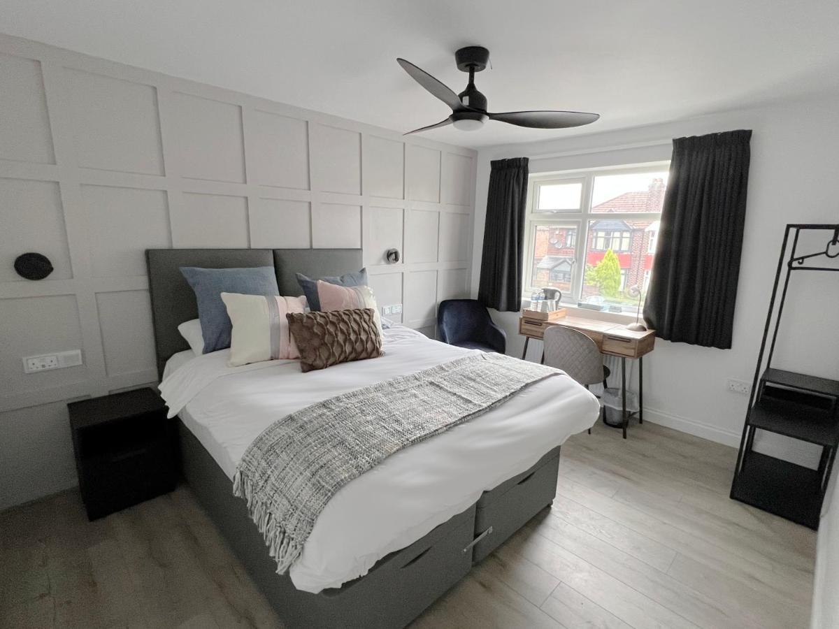 United Home B&B Salford  Ngoại thất bức ảnh