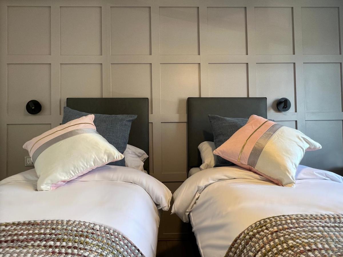 United Home B&B Salford  Ngoại thất bức ảnh