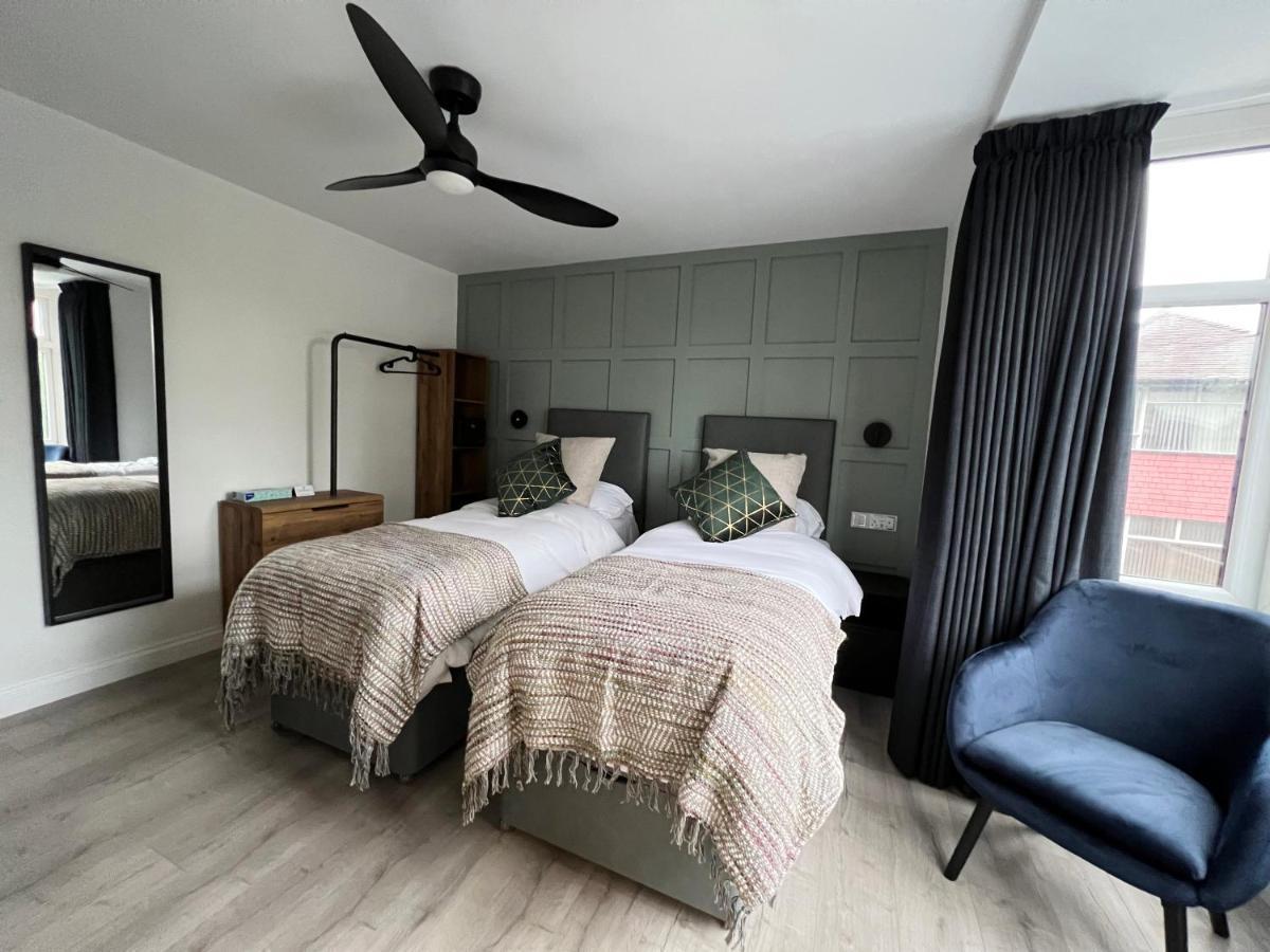 United Home B&B Salford  Ngoại thất bức ảnh