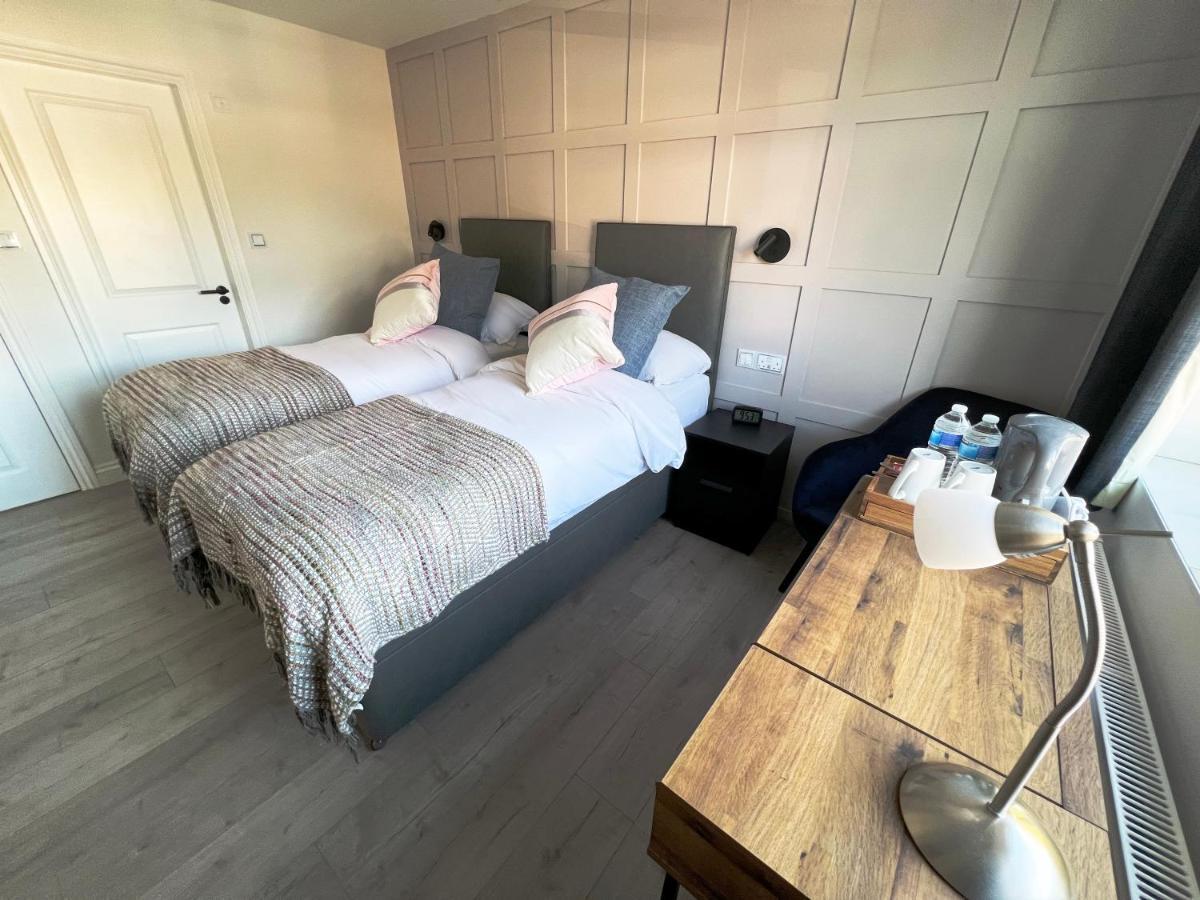 United Home B&B Salford  Ngoại thất bức ảnh
