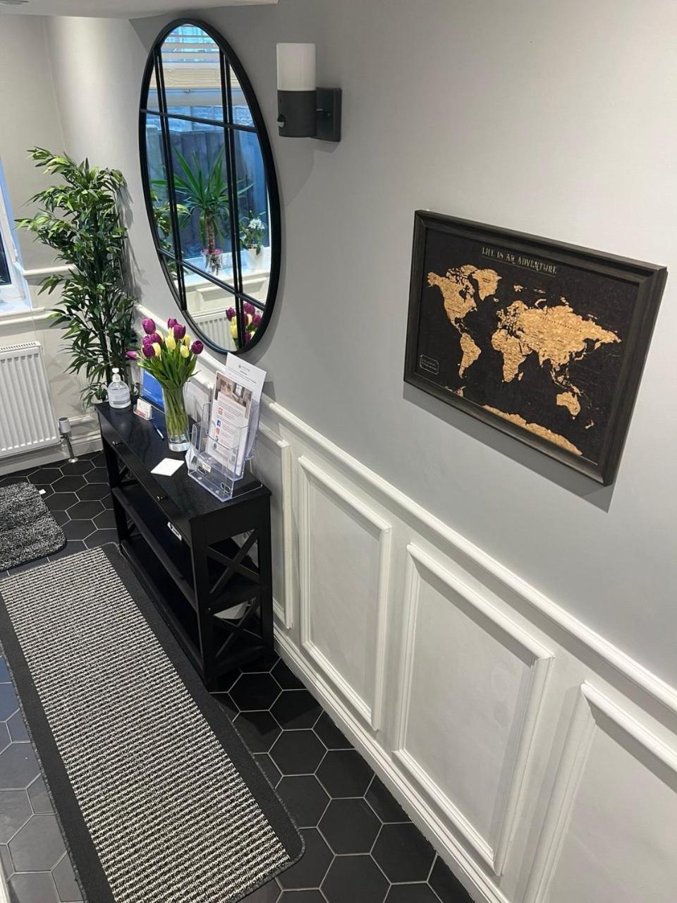 United Home B&B Salford  Ngoại thất bức ảnh